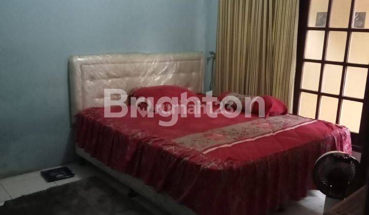 RUMAH 2 LANTAI  COCOK UNTUK BISNIS  DI JALAN PROTOKOL JEND SUDIRMAN