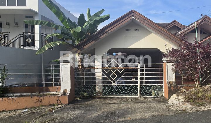 RUMAH MINIMALIS DALAM LINGKUNGAN ASRI AMAN DAN TENANG DI  BALIKPAPAN SELATAN