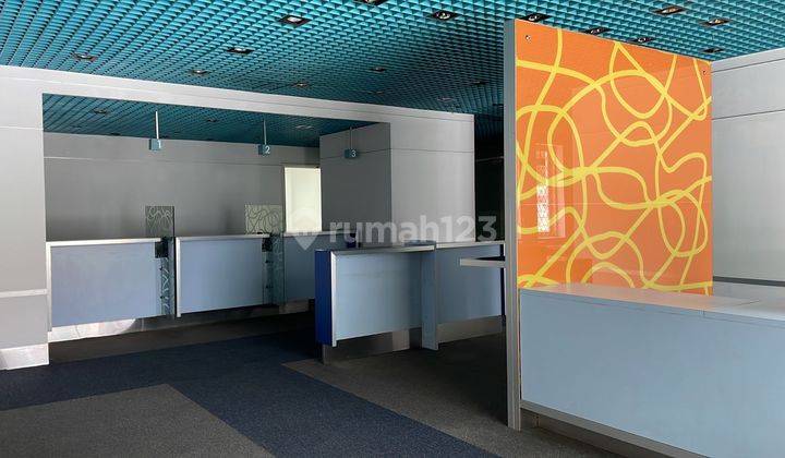 Rumah Ruang Usaha Riau Mainroad eks Bank Posisi Super Prime Strategis Ramai Parkir Luas 