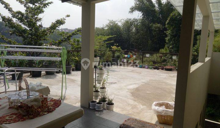 Rumah modern minimalis Ciwaruga masuk mobil 8