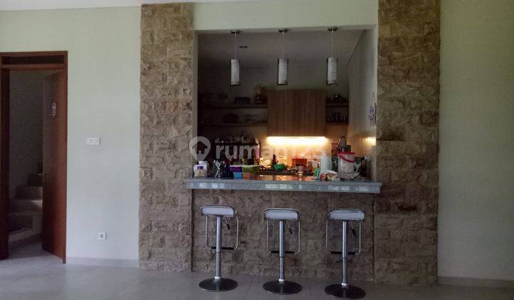 Rumah modern minimalis Ciwaruga masuk mobil 14