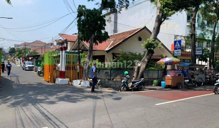 Rumah Bagus di Jalan Mandala Utara Tomang plus 6 Kamar Kost (posisi Hook) 1