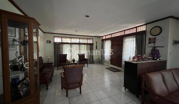 Rumah Bagus di Jalan Mandala Utara Tomang plus 6 Kamar Kost (posisi Hook) 2