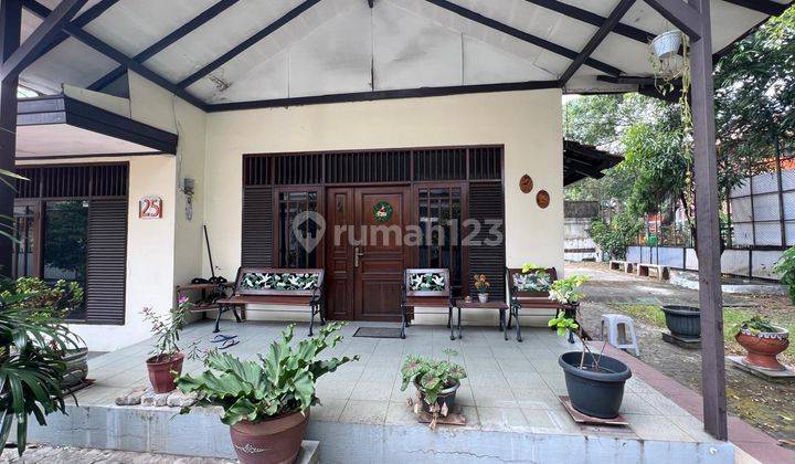 Rumah Hook Plus 6 Kamar Kos di Tomang Jakarta Barat, SHM  1