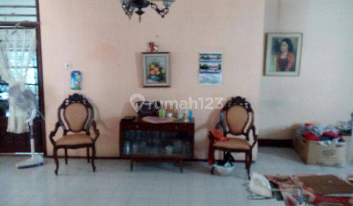 Rumah Hook di Pondok Labu Jakarta Selatan 2