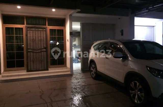 Dijual Rumah Siap Huni Singgasana Pradana Komplek Elit Dekat Mekarwangi Bandung Dijual Rumah Siap Huni Singgasana Pradana Komplek Elit Dekat Mekarwangi Bandung