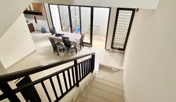 Wow Amazing Very Cheap Summarecon Ready to Live 2 Floors Modern Bandung