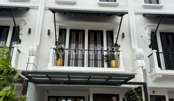 Rumah Eropa Dekat Pondoh Indah 2