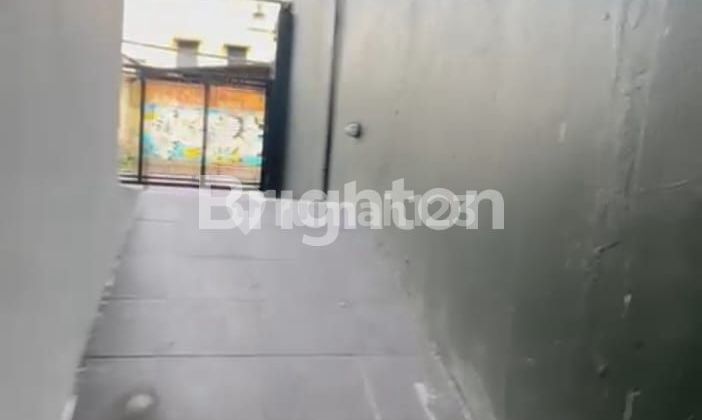 RUKO 2 LANTAI PLUS BASEMENT DI DEPOK 2