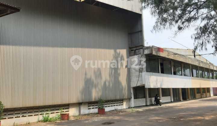 Sold Below Market Value: Factory and Warehouse Building in Cakung, East Jakarta Sold Below Market Value: Factory and Warehouse Building in Cakung, East Jakarta