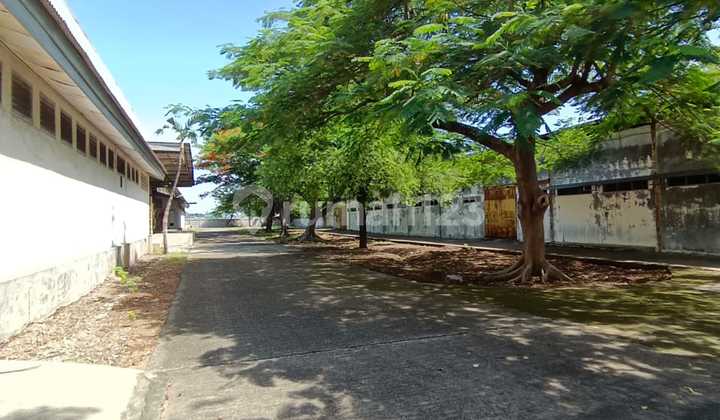 Dijual Cepat (dibawah harga NJOP) lahan luas ex pabrik lengkap dengan bangunan yang sangat luas di Kaliabang, Bekasi