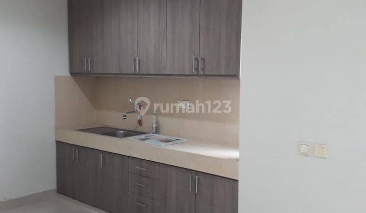 Dijual Rumah 2 lantai siap huni , cluster ekslusif, Jakarta Timur 2