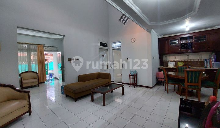 Dijual Cepat Rumah 2 Lantai Siap Huni di Pondok Bambu , Jakarta Timur