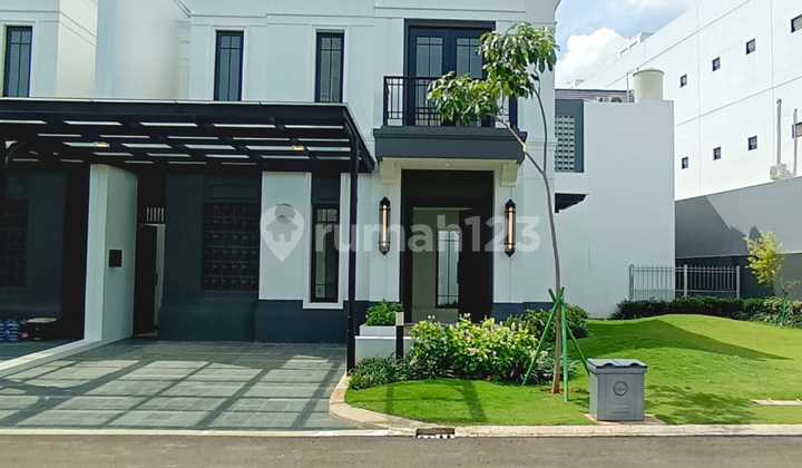Dijual Cepat Rumah Mewah Hook 2 Lantai di Summarecon Crown Gading, Bekasi