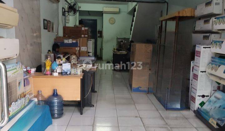 Dijual Cepat Ruko 3,5 Lantai Siap Pakai Lokasi Strategis, Parkiran Luas , Senen 2