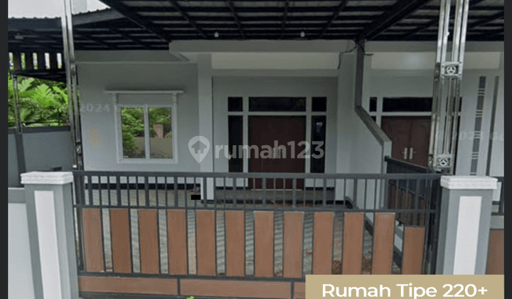 Rumah Mewah 2 Tingkat di Karya Tani 1