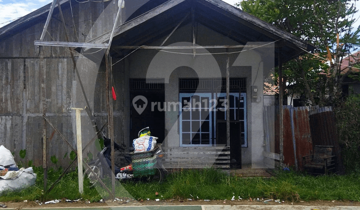 Rumah Dengan Lokasi Strategis di Jalan Purnama 2