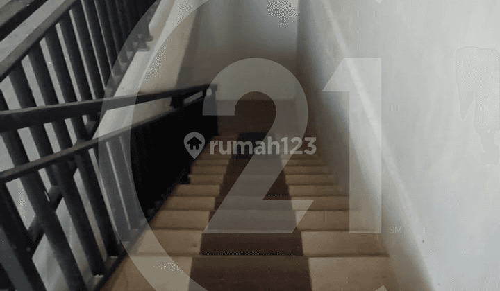 Rumah 2 Tingkat Siap Huni di Jalan Perintis 6