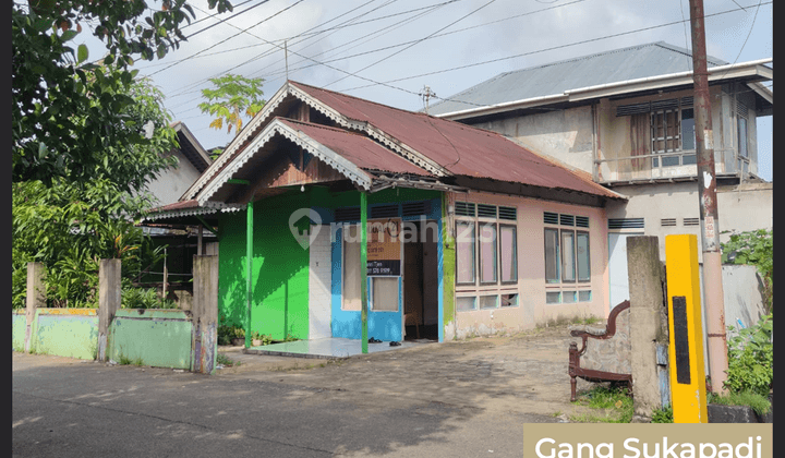 Rumah Siap Huni di Jalan Komyos Sudarso 1