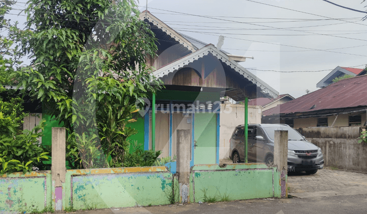 Rumah Siap Huni di Jalan Komyos Sudarso 4