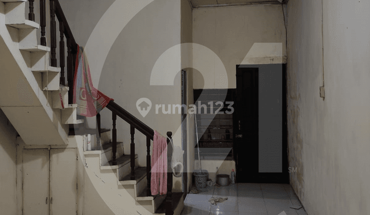 Ruko Usaha Siap Pakai di Jalan Karya 3