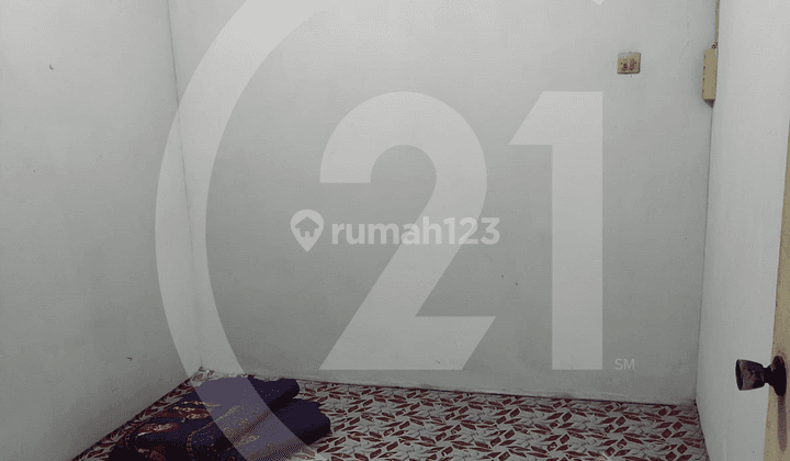Ruko Usaha Siap Pakai di Jalan Karya 4