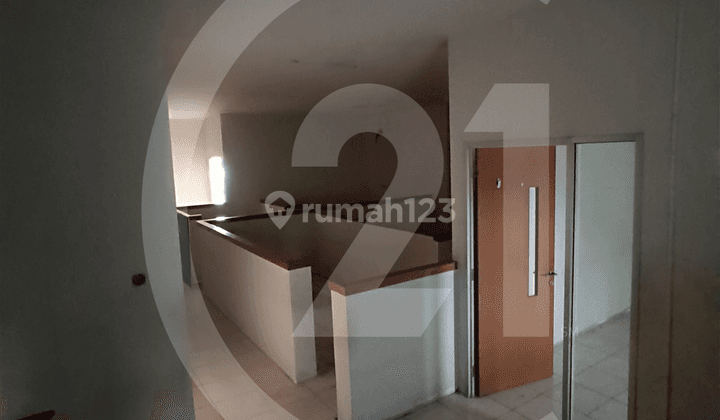 Dijual disewakan Ruko Siap Pakai di Jalan S. Parman 8