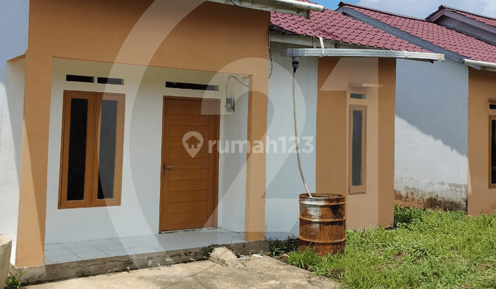 Rumah Siap Huni di Jalan Transkalimantan 2