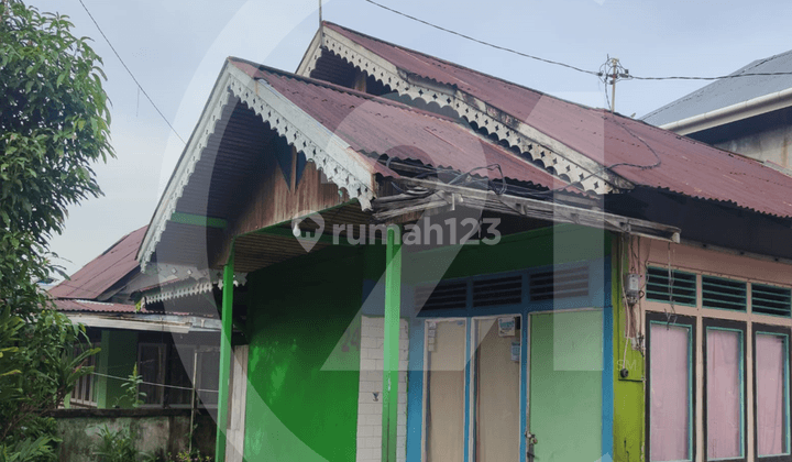 Rumah Siap Huni di Jalan Komyos Sudarso 2