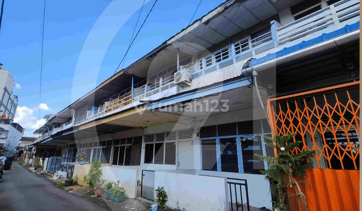 Rumah 2 Tingkat di Pusat Kota Jalan Gajahmada 2