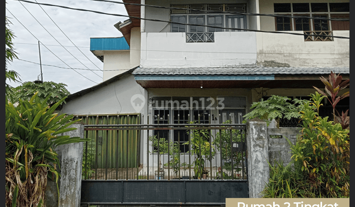 Rumah 2 Tingkat di Jalan Imam Bonjol 1