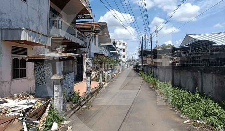 Rumah dengan Lokasi Strategis di Jalan Imam Bonjol 2