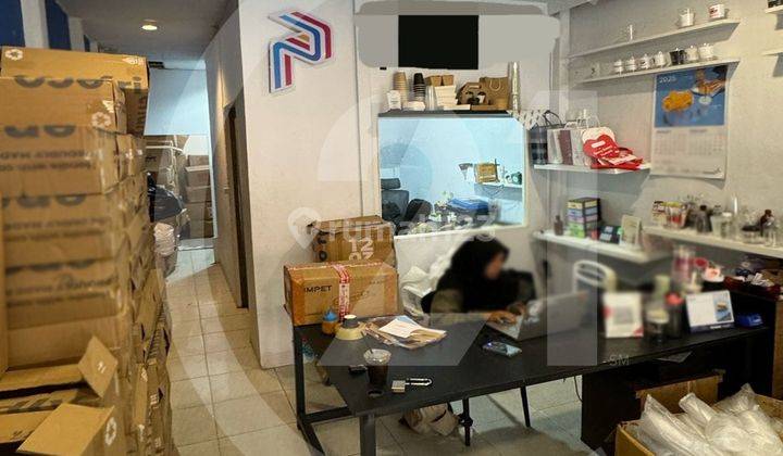  Ruko 2lt Strategis Siap Pakai Lokasi di Pusat Kota 2
