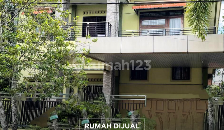 Rumah Strategis Pusat Kota Cocok Utk Tinggal, Kantor Atau Usaha Rumah Strategis Pusat Kota Cocok Utk Tinggal, Kantor Atau Usaha