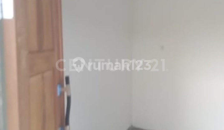 Ready-to-Occupy New House Near Market and Culinary Spots in Siantan Ptk. 2