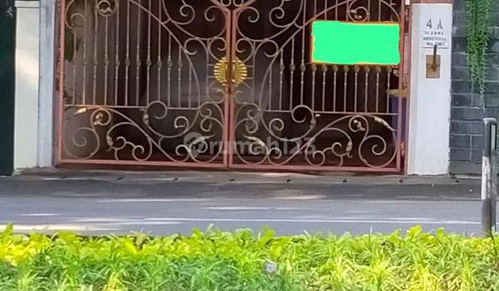 Rumah Lokasi Strategis di Menteng, Jakarta Pusat 2