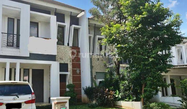 Rumah Sudah Renovasi Semi Furnished SHM di Legenda Wisata, Bogor 1