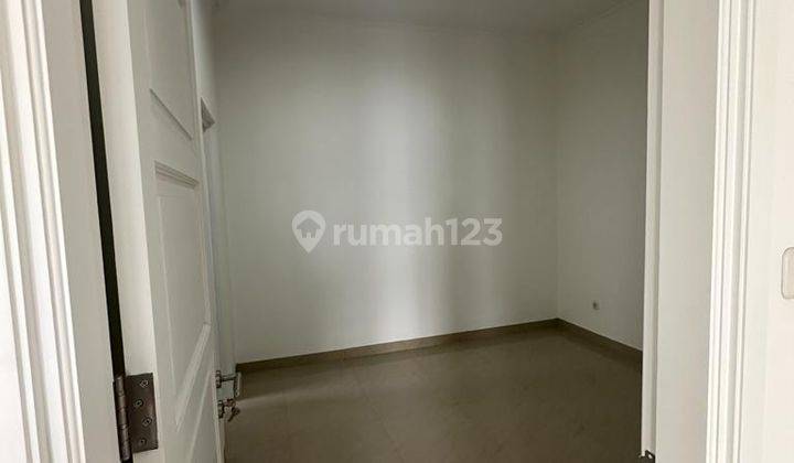 Rumah 3 Lantai Sudah Renovasi Unfurnished di Tebet , Jakarta Selatan 2