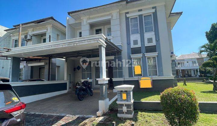 Rumah 2 Lantai Bagus Semi Furnished SHM di Kota Wisata, Jakarta Timur 1