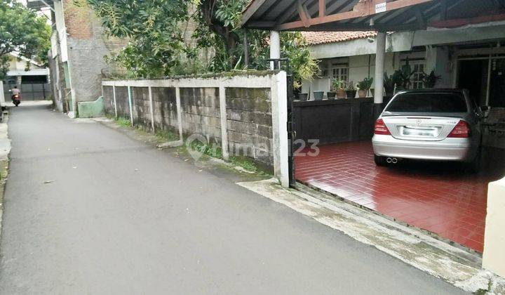 Rumah Semi Furnished SHM Dekat Dengan Pgc Mall di Condet, Jakarta Timur 2