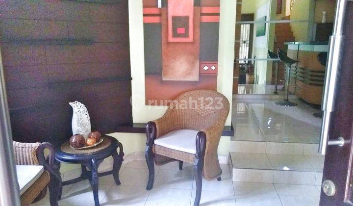 Rumah 2 Lantai Bagus SHM Dekat Dengan Tol Nagrak di Legenda Wisata, Jakarta Timur 2