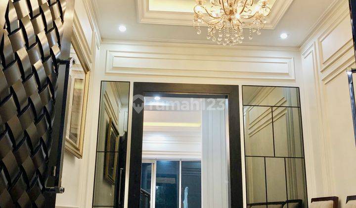 Rumah  mewah siap huni SHM di Citra Grand, Jakarta Timur 2