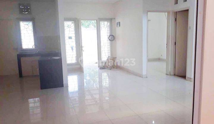 Rumah 2 Lantai Bagus di Raffles Hills, Jakarta Timur 2