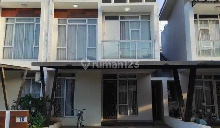 Rumah 2 Lantai  siap huni di metland transyogi Cileungsi, Bogor 1