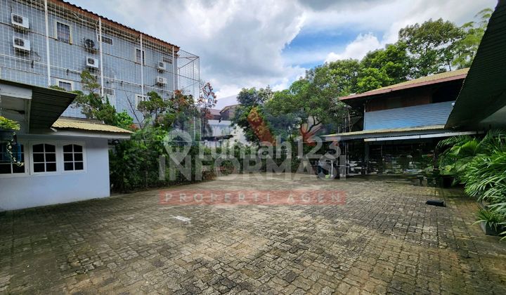 Dijual Rumah Hitung Tanah Kuningan Jakarta Selatan 1