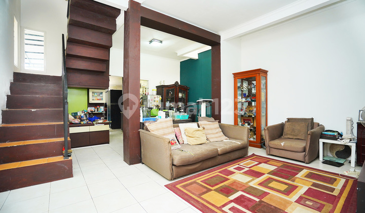 Dijual Rumah Bagus 2 Lantai Asri Dan Strategis, Free Kpr 20