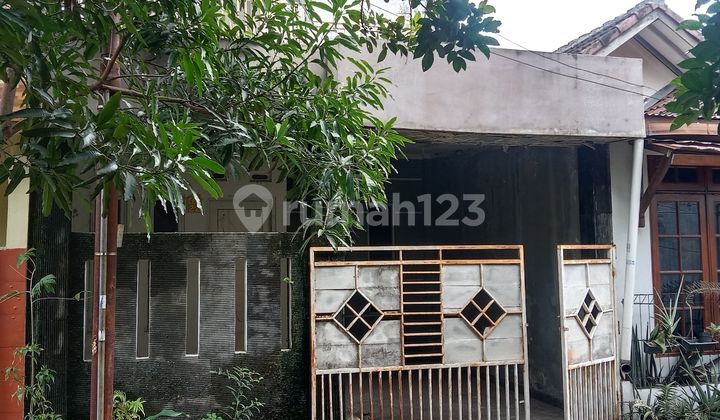 Rumah 2 Lt SHM 10 Menit ke Gerbang Tol Sentul Barat Dibantu KPR J-30910