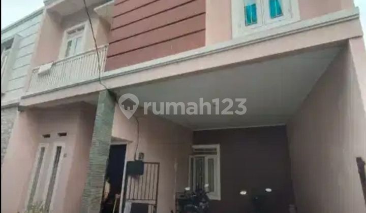 Strategic 2-Story House 15 Minutes to Lenteng Agung Station, Eligible for KPR J31132