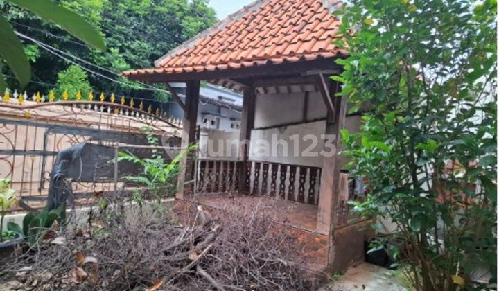 Spacious 4-Bedroom House 15 minutes to Grand Galaxy Park Flood-Free J-31868 2