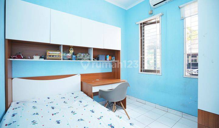 Rumah Tanah Luas 15 Menit ke Halte Plaza Cibubur Bebas Banjir J11398 2